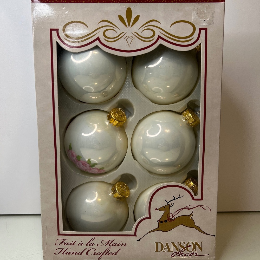6 Vintage White Tree Ornaments Glass Balls Danson In Original Box 2.5”